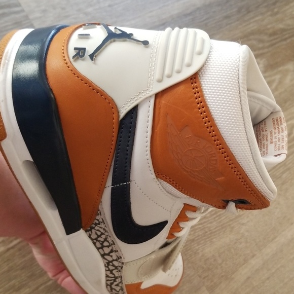 SOLD - Jordan Legacy 312 Just Don "Medicine Ball" - Picture 3 of 3